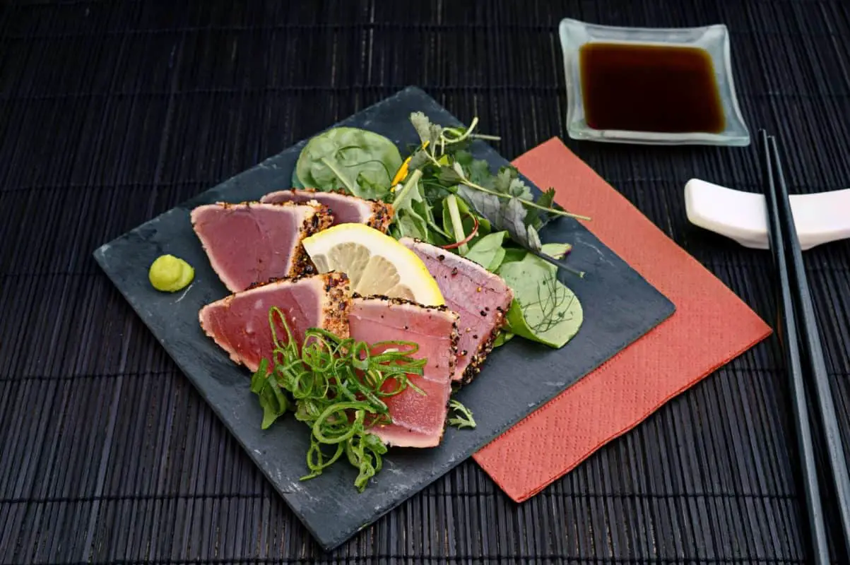 why-is-bluefin-tuna-so-expensive-and-special-itsfoodtastic